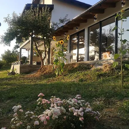 Villa Alfareed الفريد *