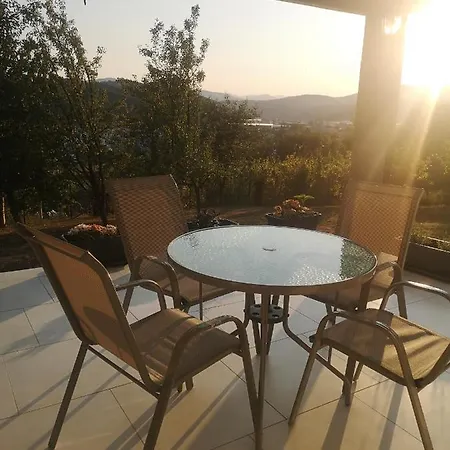 Alfareed الفريد *