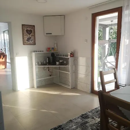 Alfareed الفريد *