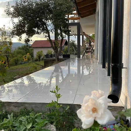 Alfareed الفريد Sarajewo