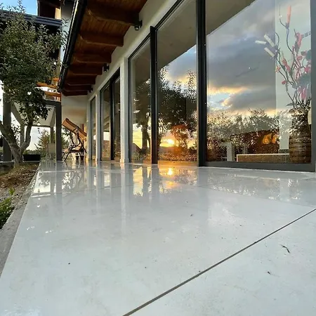 Willa Alfareed الفريد